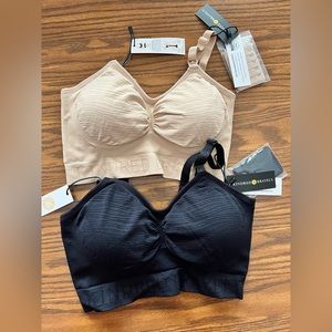 Nursing/hands free pumping bras